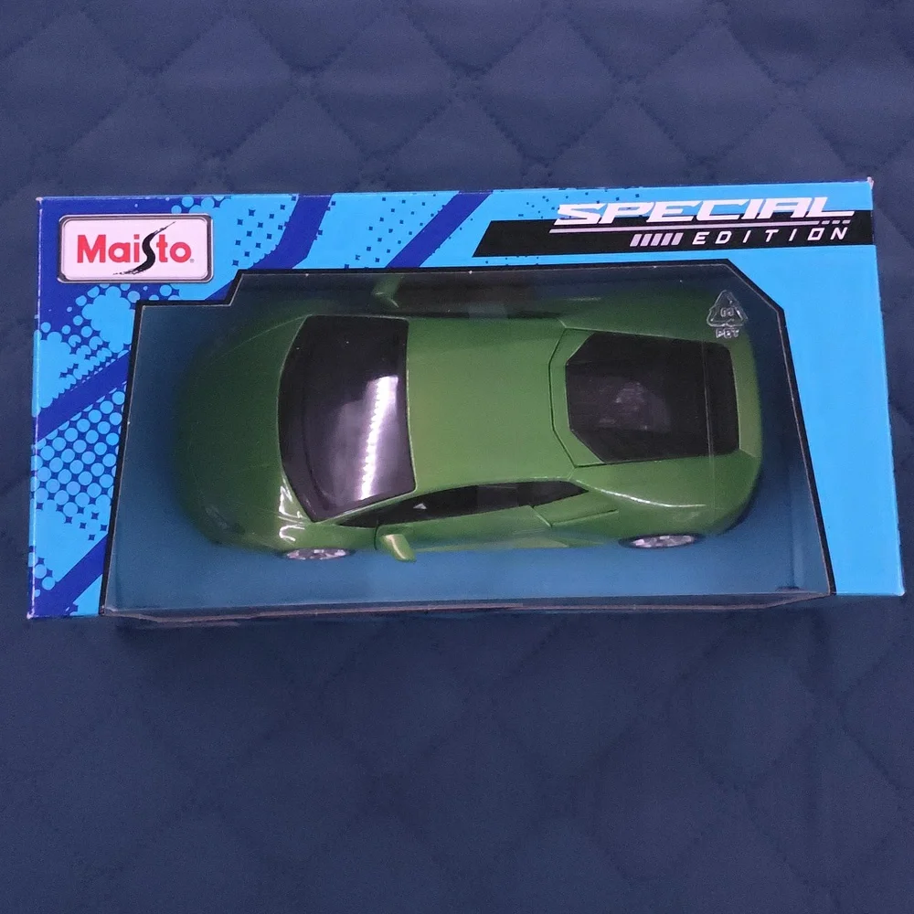 Lamborghini Huracan Coupe- Green 1:24 Scale Diecast‎ Maisto